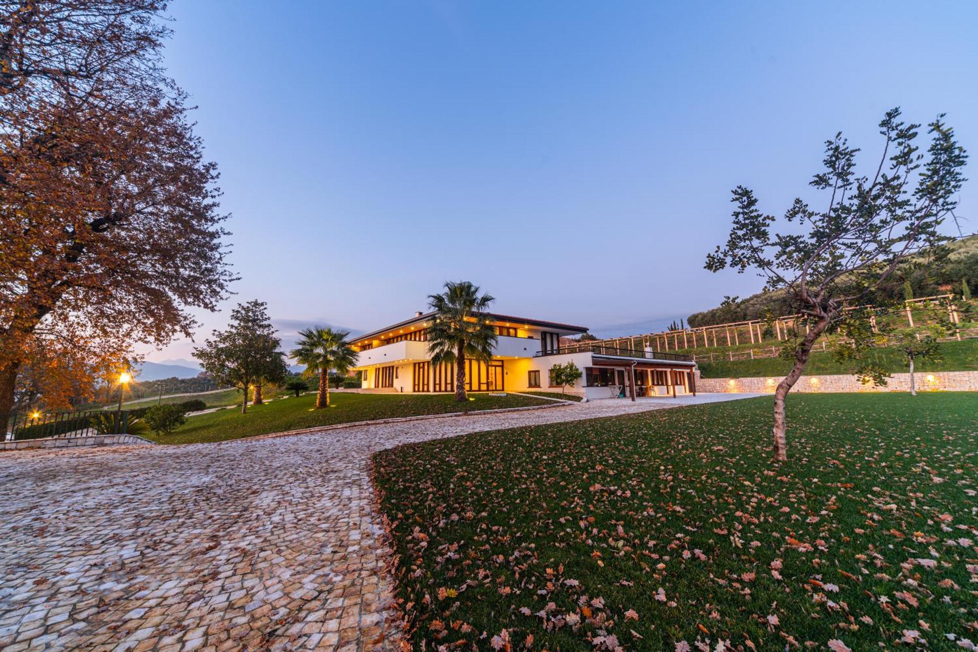 Aria - Villa Di Campagna 蒙特科尔维诺-罗韦拉 外观 照片